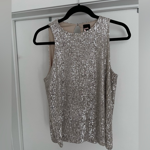 Champagne coloured sequinned sleeveless top - in perfect condition - Picture 1 of 4